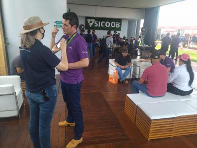 Sicoob protocola mais de 750 milhÃµes em intenÃ§Ã£o de negÃ³cios durante o Show Rural Coopavel